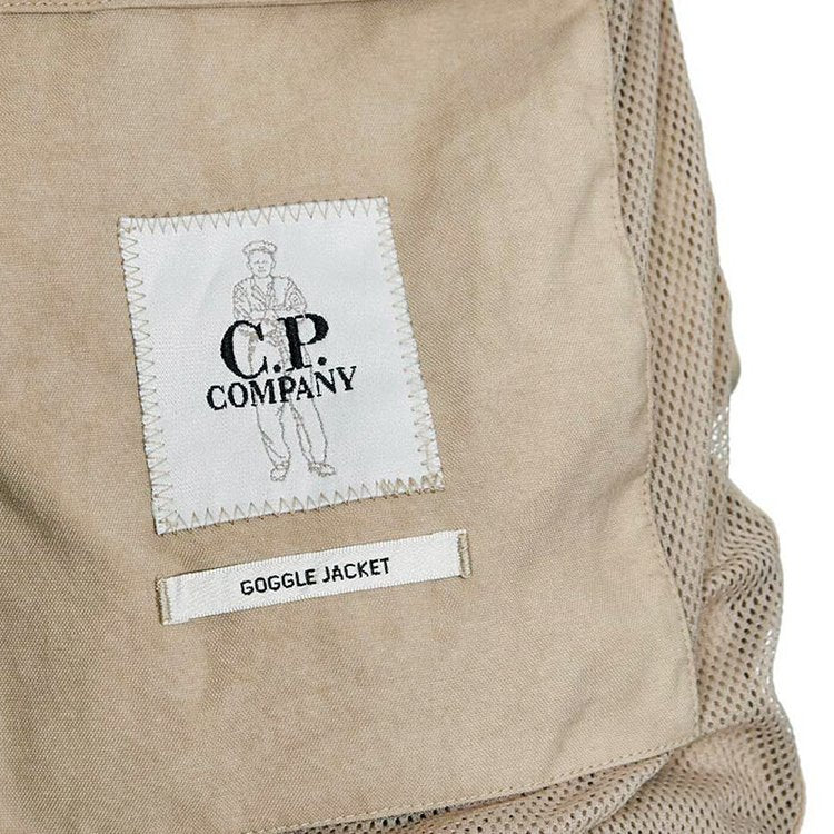 Cp Company Goggle Hooded Chrome Jacket In Cobblestone