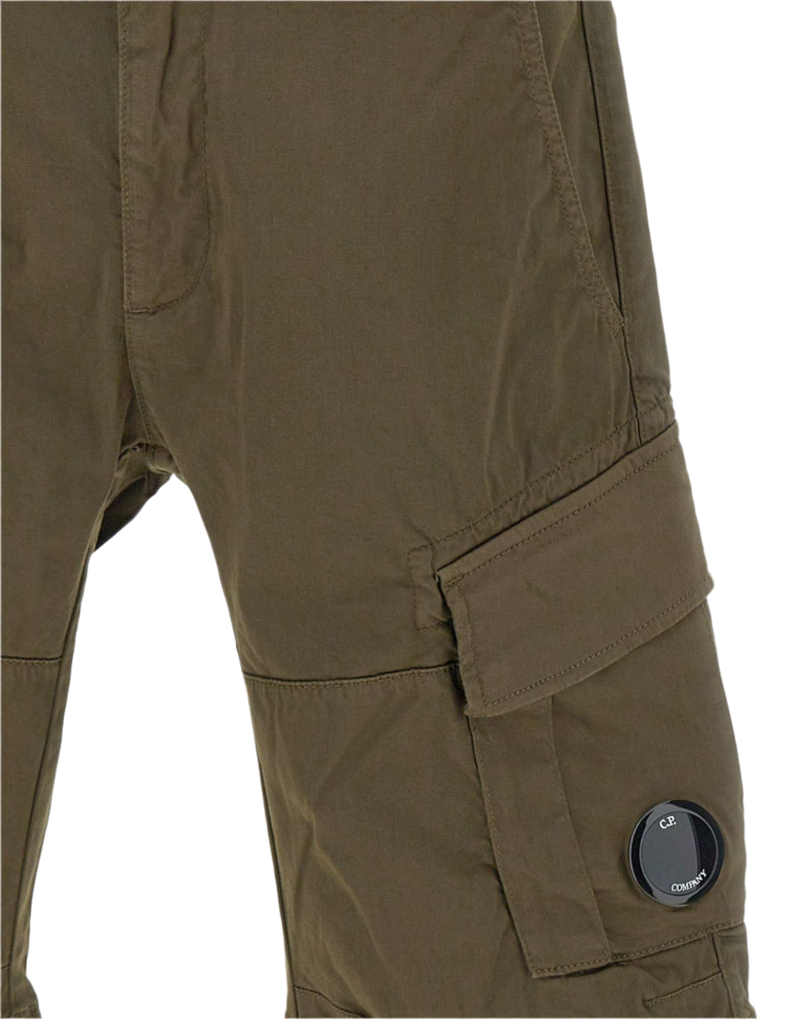 Cp Company 116A Satin Stretch Cargo Shorts In Ivy Green